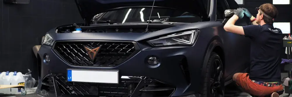 Apsauginės plėvelės klijavimas