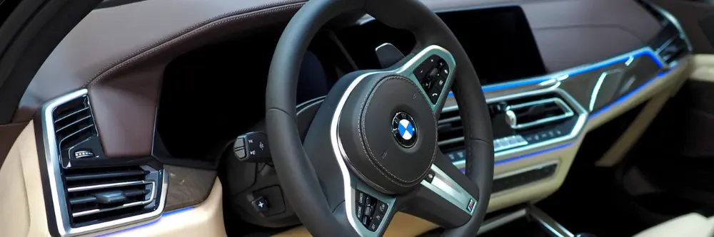 Automobilio giluminis, cheminis valymas