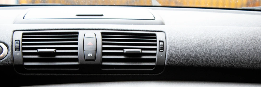 Plastikinių detalių dažymas 